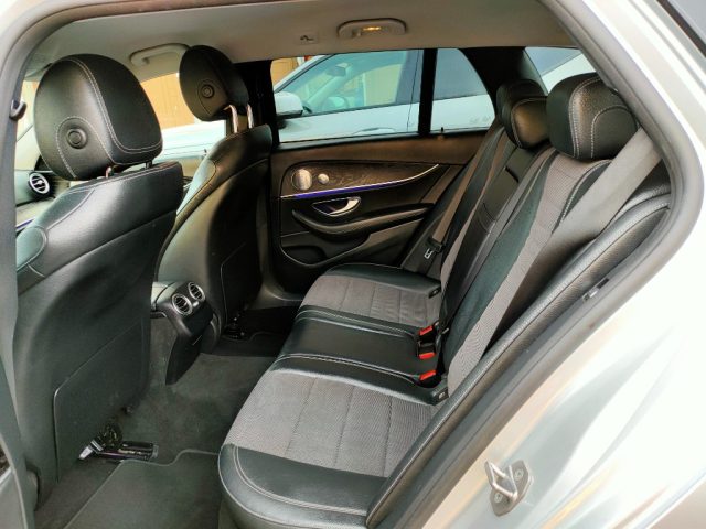 MERCEDES-BENZ E 220 usata, con Regolazione elettrica sedili