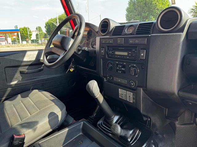 LAND ROVER Defender usata, con Autoradio