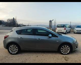 OPEL Astra usata, con Fendinebbia
