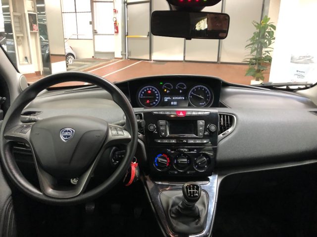 LANCIA Ypsilon usata 12