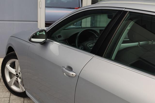 AUDI A4 usata, con Autoradio