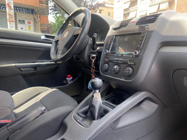 VOLKSWAGEN Golf usata, con Airbag testa