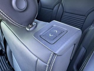 LAND ROVER Discovery usata, con Leve al volante