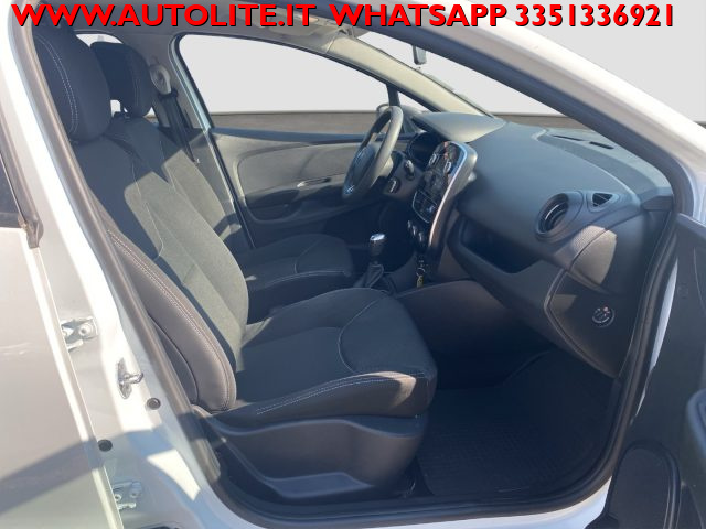 RENAULT Clio usata, con USB