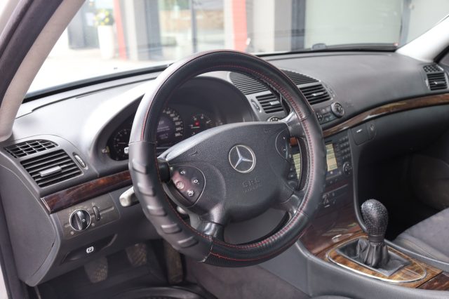 MERCEDES-BENZ E 220 usata, con Airbag testa