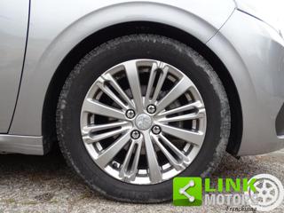 PEUGEOT 208 usata, con Airbag testa