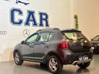 DACIA Sandero usata, con Autoradio