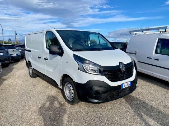 RENAULT Trafic usata, con Autoradio