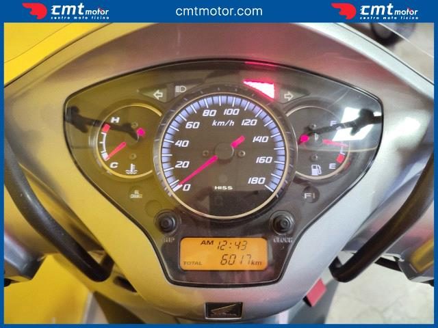 HONDA SH 300 i usata 4