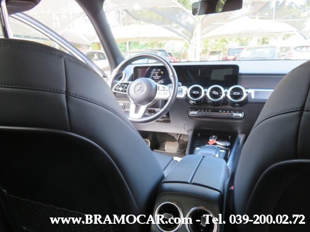 MERCEDES-BENZ GLB 200 usata, con Autoradio digitale