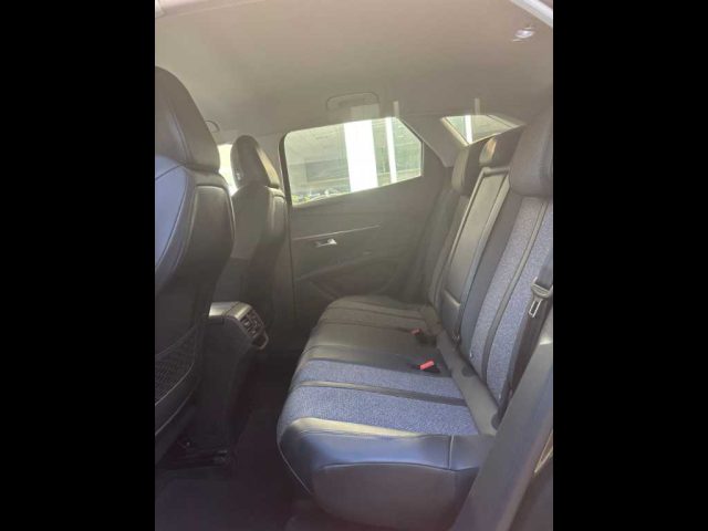 PEUGEOT 3008 usata, con Fendinebbia