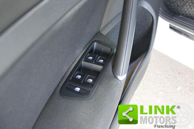 VOLKSWAGEN Golf usata, con Fendinebbia