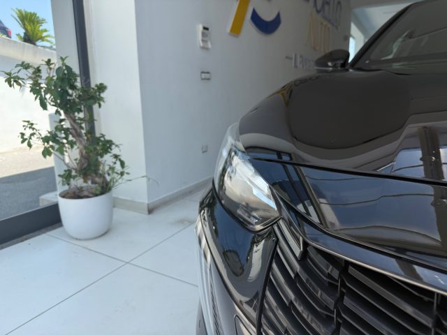 PEUGEOT 208 usata, con Autoradio