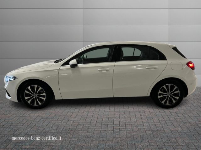 MERCEDES-BENZ A 180 usata, con Cerchi in lega