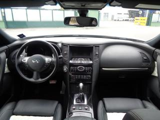 INFINITI FX30 usata, con Boardcomputer