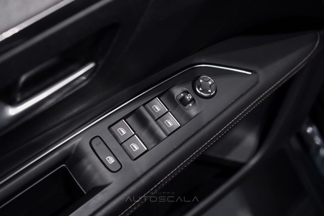PEUGEOT 3008 usata, con Controllo automatico clima