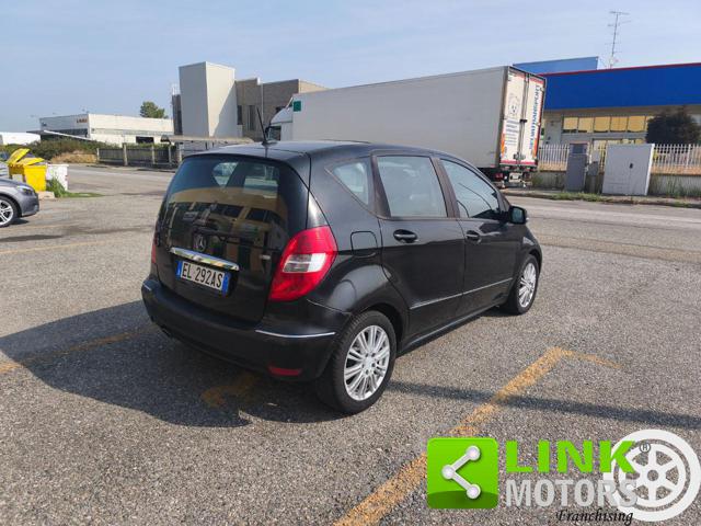 MERCEDES-BENZ A 180 usata, con Alzacristalli elettrici