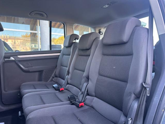 VOLKSWAGEN Touran usata, con Cerchi in lega