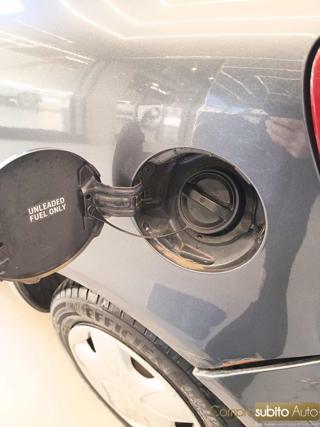 TOYOTA Yaris usata 31