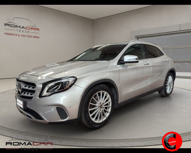 MERCEDES-BENZ GLA 180 usata, con Airbag