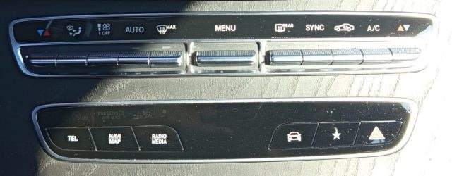 MERCEDES-BENZ E 300 usata, con Park Distance Control