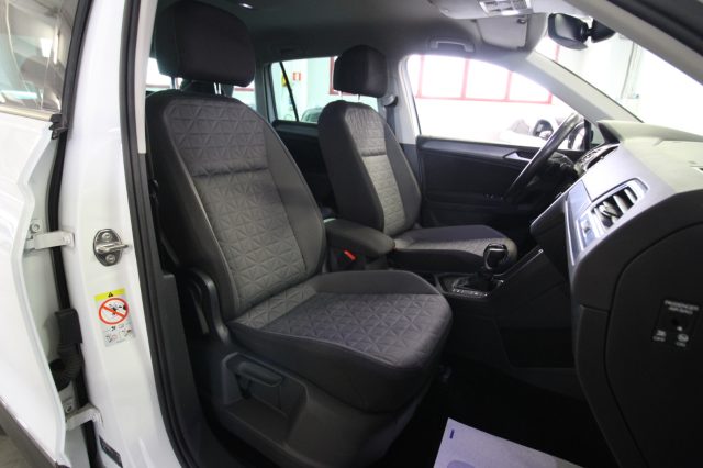 VOLKSWAGEN Tiguan usata, con USB