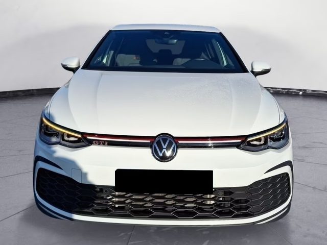 VOLKSWAGEN Golf usata, con Autoradio