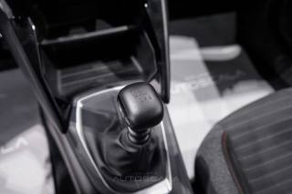 PEUGEOT 208 usata, con Touch screen