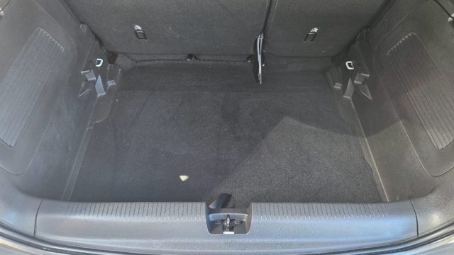 OPEL Crossland X usata, con Riconoscimento dei segnali stradali