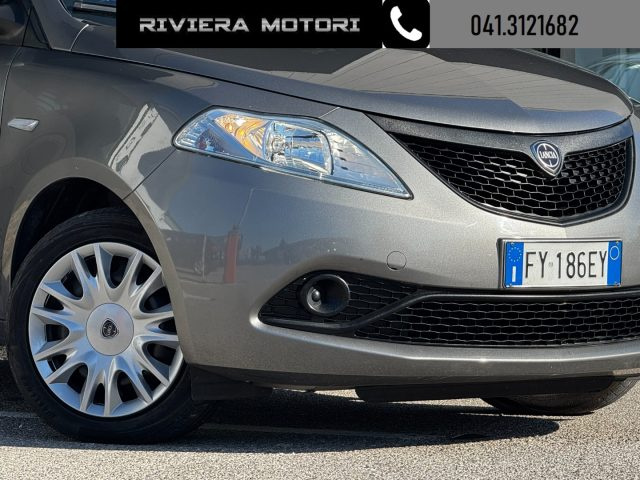 LANCIA Ypsilon usata, con Autoradio
