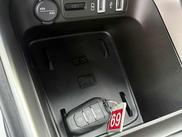 JEEP Avenger usata, con Park Distance Control