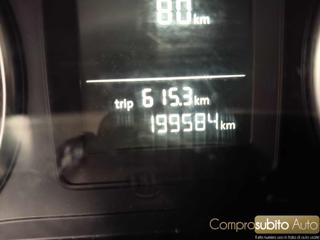 VOLKSWAGEN Touran usata 19