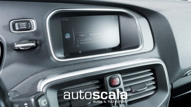 VOLVO V40 Cross Country usata, con Cruise Control
