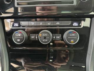 VOLKSWAGEN Golf usata, con Autoradio digitale