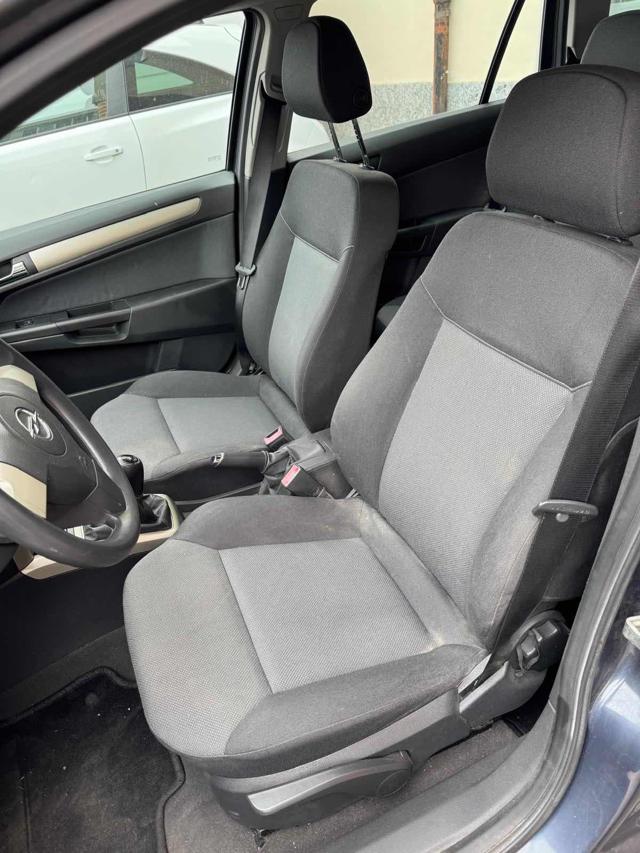 OPEL Astra usata, con Controllo trazione