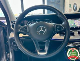 MERCEDES-BENZ E 220 usata, con Servosterzo