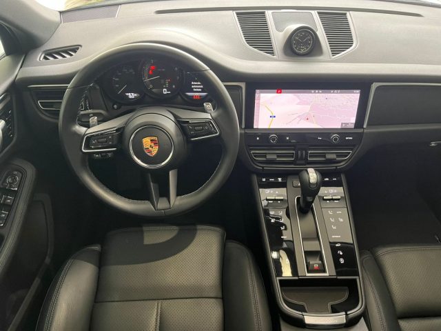 PORSCHE Macan usata, con Bracciolo