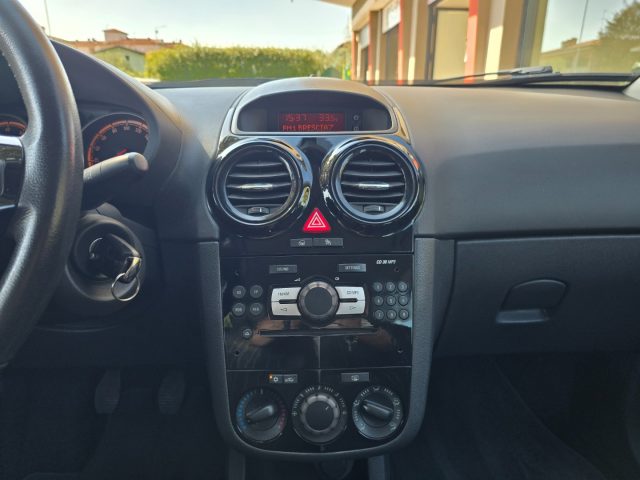 OPEL Corsa usata, con Supporto lombare