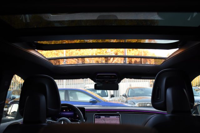 MERCEDES-BENZ EQE usata, con Regolazione elettrica sedili