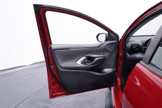 TOYOTA Yaris usata, con ESP