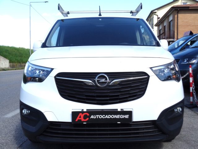 OPEL Combo usata, con Airbag