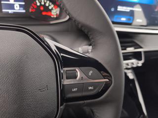 PEUGEOT 2008 usata, con Volante in pelle
