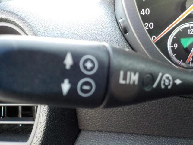 MERCEDES-BENZ SLK 200 usata, con Chiusura centralizzata telecomandata