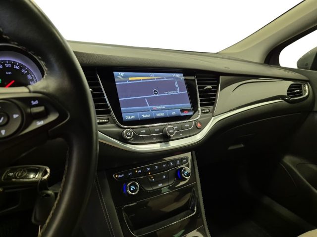OPEL Astra usata, con Volante in pelle