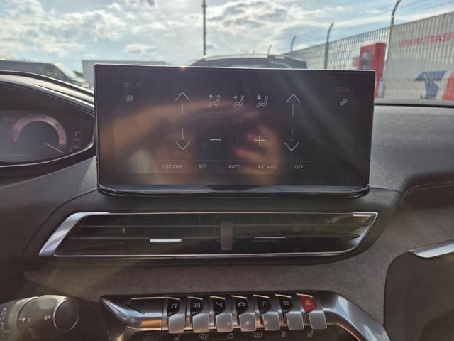 PEUGEOT 5008 usata, con Telecamera per parcheggio assistito