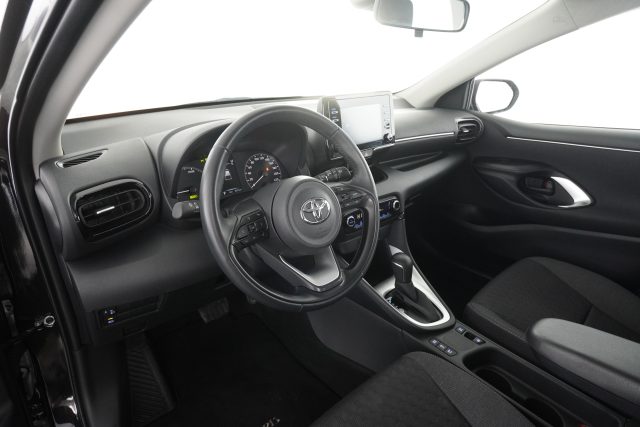 TOYOTA Yaris usata 8