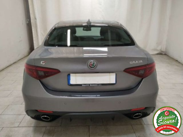 ALFA ROMEO Giulia usata, con Autoradio