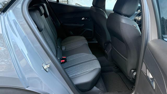 PEUGEOT 2008 usata, con Park Distance Control