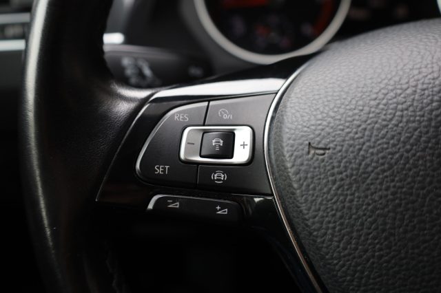 VOLKSWAGEN Tiguan usata, con Autoradio digitale