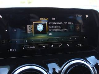 MERCEDES-BENZ GLA 200 usata, con Autoradio digitale